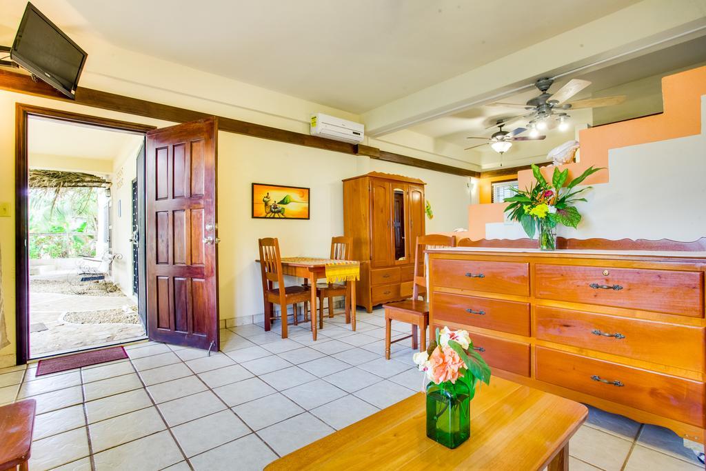 Buttonwood Belize Hotel Hopkins Exterior photo